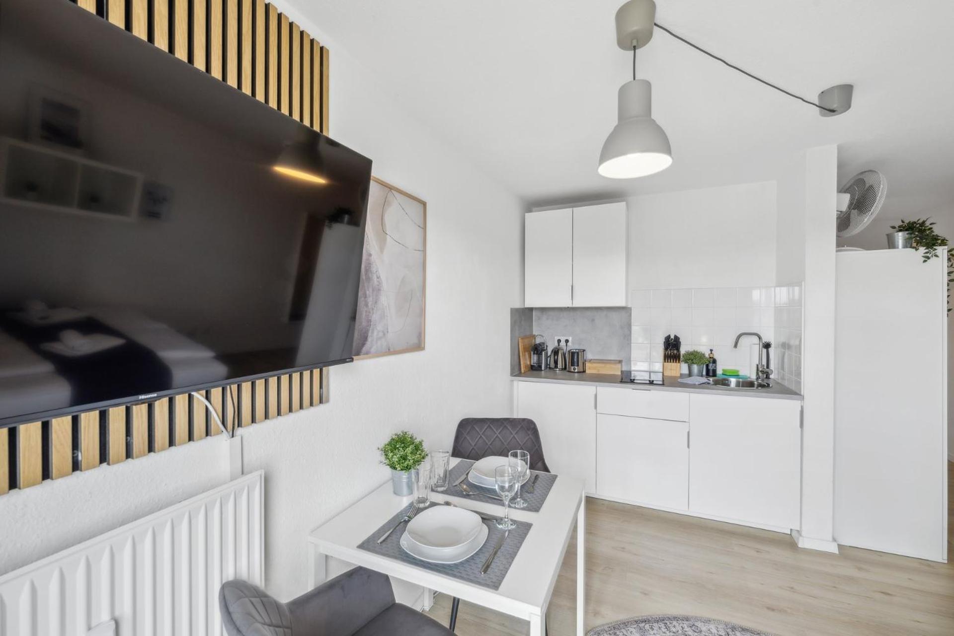 Andriss - Study & Work Apartments - Wifi - Kitchen Kaiserslautern Buitenkant foto